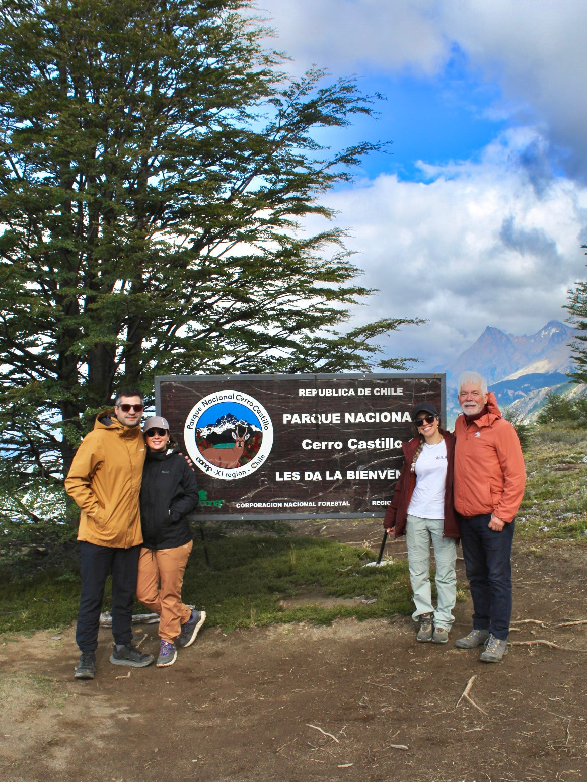 FULL DAY LAGUNA CERRO CASTILLO
